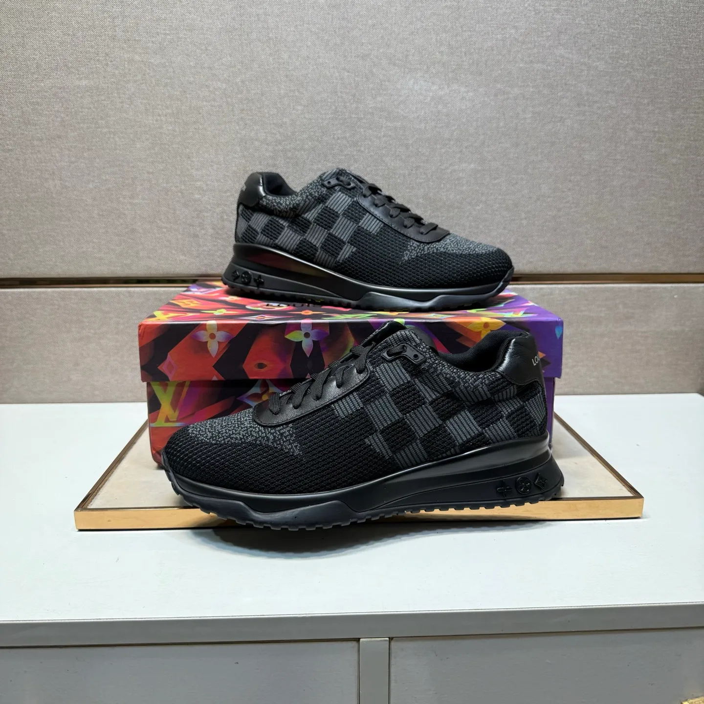 ⬛️Men's shoes 💰p540 [LV～] Men's casual shoes 2025z cabinet sales simultaneously 🔶Size: 38-44 #️⃣ 🔷4 colors🔜The upper is made of multi-material splicing➕Mesh lining, comfortable and breathable, sole: original comfortable and wear-resistant outsole, ⚠️real thing📱photographed🎬real thing is better📢📢📢